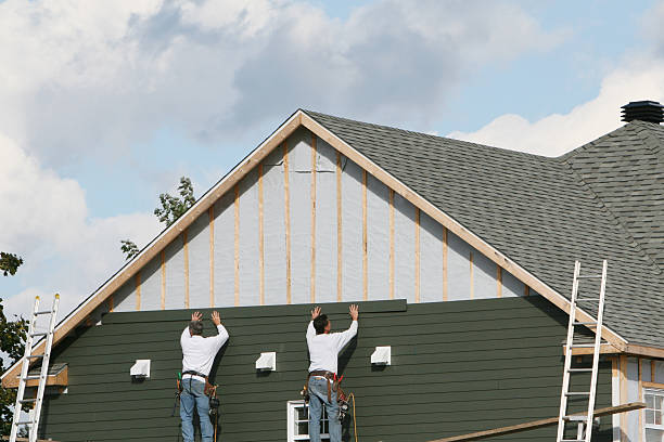 Professional Siding Installation technician working in Pendleton, IN